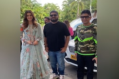 Airport Diaries: Kriti Sanon With <i>Adipurush</i> Director Om Raut And Bhushan Kumar Airport Diaries: Kriti Sanon With <i>Adipurush</i> Director Om Raut And Bhushan Kumar