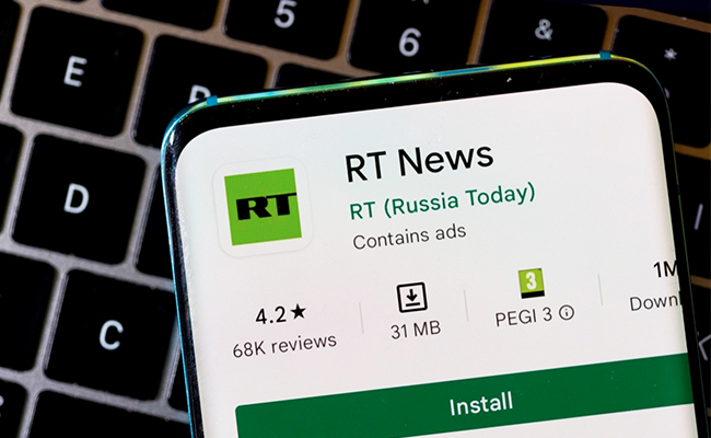 Russian State TV Presenter Says Ukrainian Kids "Should Have Been Drowned"