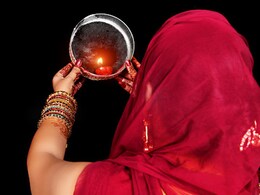 करवा चौथ स्पेशल 2023: इस करवा चौथ पर ऐसे बनाएं रील्स, वायरल होने की गारंटी! करवा चौथ स्पेशल 2023: इस करवा चौथ पर ऐसे बनाएं रील्स, वायरल होने की गारंटी!