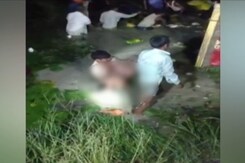 26 Pilgrims, Mostly Women And Children, Dead As Tractor-Trolley Falls Into Pond In Kanpur 26 Pilgrims, Mostly Women And Children, Dead As Tractor-Trolley Falls Into Pond In Kanpur