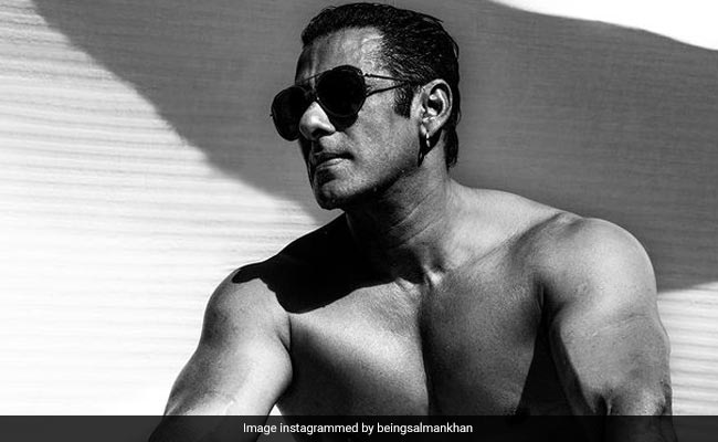 Bhai Dooj 2022: Salman Khan Wishes Fans With A Shirtless Pic