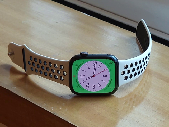 Apple Watch Series 8 Review: Should You Upgrade?