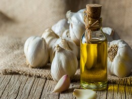 Garlic Oil Benefits: इन 7 रोगों के लिए अचूक औषधी है लहसुन का तेल, गजब फायदों को जानकर आप भी रह जाएंगे दंग Garlic Oil Benefits: इन 7 रोगों के लिए अचूक औषधी है लहसुन का तेल, गजब फायदों को जानकर आप भी रह जाएंगे दंग