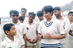विराट कोहली के जन्मदिन पर उनके यंग फैंस की बातें सुन आप भी रह जायेंगे हैरान विराट कोहली के जन्मदिन पर उनके यंग फैंस की बातें सुन आप भी रह जायेंगे हैरान