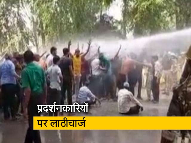 ग्रेटर नोएडा में NTPC के खिलाफ किसानों का प्रदर्शन, लाठीचार्ज में आधा दर्जन प्रदर्शनकारी घायल 
