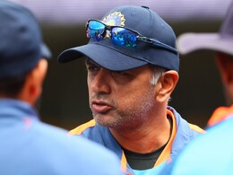 Rahul Dravid की बढ़ी मुश्किलें, अब इस दिग्गज ने कोच बदलने की बात कही, नए कोच के लिए सुझाया ये नाम Rahul Dravid की बढ़ी मुश्किलें, अब इस दिग्गज ने कोच बदलने की बात कही, नए कोच के लिए सुझाया ये नाम