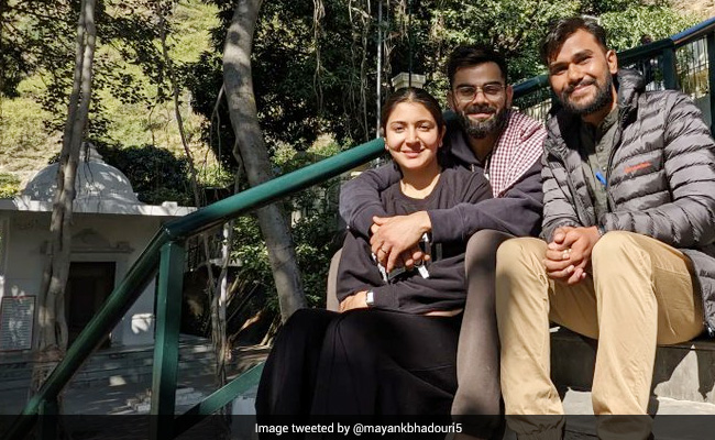 Viral: Anushka Sharma And Virat Kohli Visit A Temple In Uttarakhand