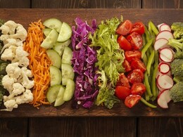 Winter Diet Tips: 5 Foods You Must Eat In Winter (With Benefits) - Expert Reveals