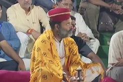 Rahul Gandhi Prays During Bharat Jodo Yatra In Madhya Pradesh Rahul Gandhi Prays During Bharat Jodo Yatra In Madhya Pradesh