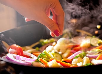 How To Make Sweet And Sour Vegetable Curry To Pair With Fried Rice How To Make Sweet And Sour Vegetable Curry To Pair With Fried Rice