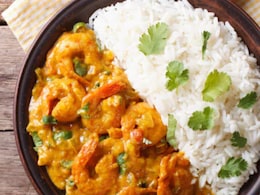 Love Prawns? This Malabari Prawn Curry Recipe Is A Must-Try