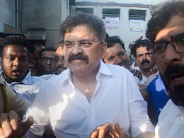 भाजपचा विजय सोपा करण्यासाठी वसंत मोरेंना वंचितची उमेदवारी? आव्हाडांनी व्यक्त केली शंका