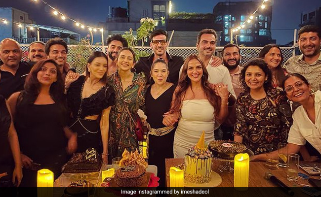Inside Pics From Esha Deol's Birthday Party With Rakul Preet Singh, Zayed Khan And Others