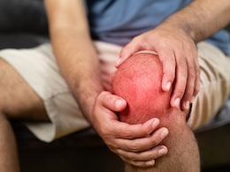 इस तरह चलने से दूर हो जाएगा घुटनों में होने वाला भयंकर दर्द, जानें Knee Pain से राहत पाने का सबसे आसान तरीका इस तरह चलने से दूर हो जाएगा घुटनों में होने वाला भयंकर दर्द, जानें Knee Pain से राहत पाने का सबसे आसान तरीका