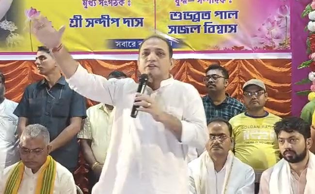 "घर में त्रिशूल रखिए" :  बंगाल के बीजेपी नेता ने चुनाव के दौरान आत्मरक्षा के लिए लोगों को दी सलाह