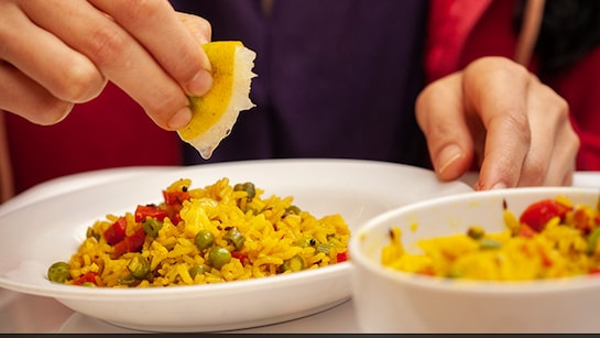 Weight Loss: पेट भरकर नहीं बल्कि दिन में कई बार छोटे भोजन लें, ये हैं बेस्ट लो कैलोरी 5 मिनी मील