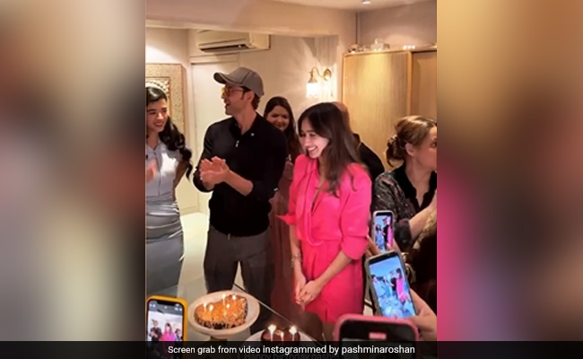 Saba Azad Was Boyfriend Hrithik Roshan's Plus One At His Cousin Pashmina's Birthday