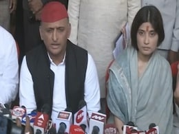 Akhilesh Yadav Says This As Wife Enters Contest For Mulayam Yadav's Seat Akhilesh Yadav Says This As Wife Enters Contest For Mulayam Yadav's Seat