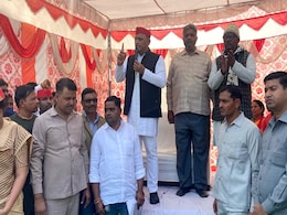 On Mainpuri Campaign Trail, Akhilesh Yadav Seeks Votes In Name Of "Netaji" On Mainpuri Campaign Trail, Akhilesh Yadav Seeks Votes In Name Of "Netaji"