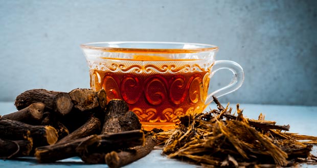 How Mulethi-Ajwain Water Helps Improve Respiratory Health During Pollution