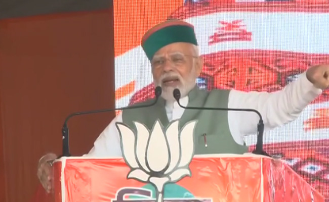 'विकास के लिए 5 साल में सरकार बदलने का रिवाज बदलना जरूरी': हिमाचल में बोले PM मोदी