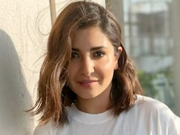 "When In Delhi", Anushka Sharma Couldn't Miss Eating Virat Kohli's Fav Cheat Meal "When In Delhi", Anushka Sharma Couldn't Miss Eating Virat Kohli's Fav Cheat Meal