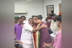 Congress Split On Shashi Tharoor's Kerala Tour Congress Split On Shashi Tharoor's Kerala Tour