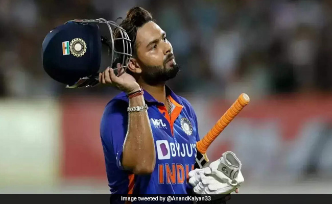 ऋषभ पंत पर भड़के पूर्व ओपनर, बोले- 'उसे इंटरनेशनल क्रिकेट से ब्रेक....'