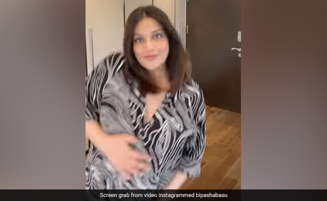 Another Day, Another Post From Mom-To-Be Bipasha Basu's Pregnancy Diaries