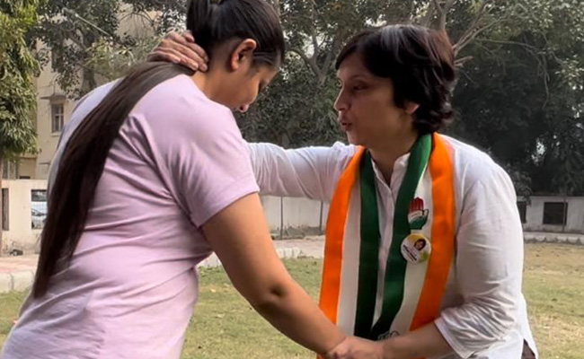 MCD चुनाव : विरोधियों को 'धोबीपछाड़' से पटखनी देने की उम्‍मीद लगाए हैं कांग्रेस प्रत्याशी दीपिका देसवाल