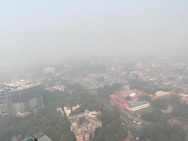 Pollution: दिल्ली-NCR जहरीली धुंध की मोटी चादर से ढका, केजरीवाल ने बुलाई बैठक, 10 बातें