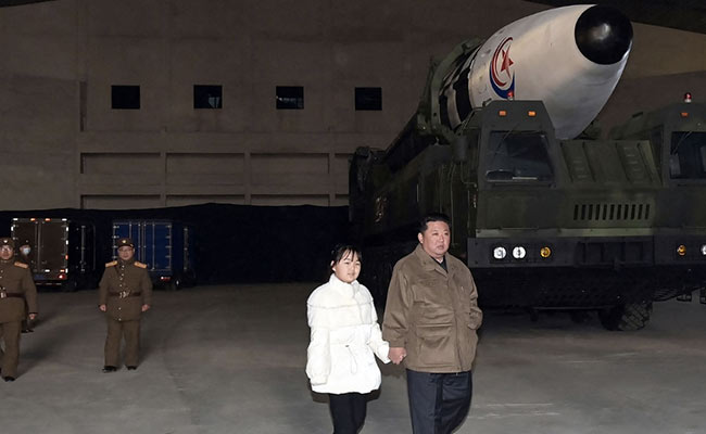 Kim Jong Un Reveals Daughter To World For 1st Time At Missile Test