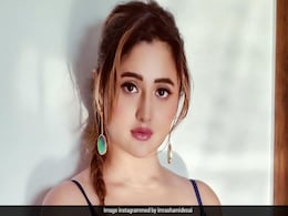 हटकर हैं रश्मि देसाई के ये 5 स्टनिंग लुक्स, देख लेंगे तो नजरें हटा नहीं पाएंगे हटकर हैं रश्मि देसाई के ये 5 स्टनिंग लुक्स, देख लेंगे तो नजरें हटा नहीं पाएंगे