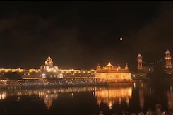 Amritsar's Golden Temple Lit Up On Guru Nanak's Birth Anniversary Amritsar's Golden Temple Lit Up On Guru Nanak's Birth Anniversary
