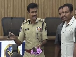 Drugs तस्करी में US University से MBA कर रहा छात्र गिरफ्तार, माता-पिता की है फार्मा कंपनी Drugs तस्करी में US University से MBA कर रहा छात्र गिरफ्तार, माता-पिता की है फार्मा कंपनी