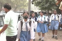 Noida Schools To Hold Online Classes Till Tuesday Due To Air Pollution Noida Schools To Hold Online Classes Till Tuesday Due To Air Pollution