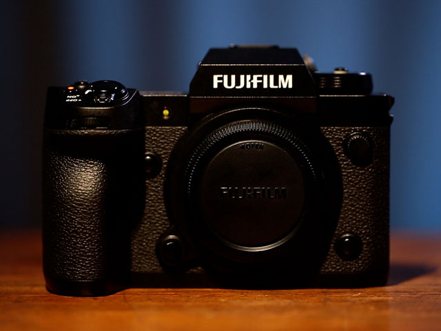 Fujifilm X-H2: Can it Compete With a Phone?
