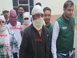 दिल्ली दंगा:  पुलिसकर्मी की सर्विस पिस्टल छीनने वाला आरोपी छेनू गैंग के 3 सदस्यों के साथ गिरफ्तार दिल्ली दंगा:  पुलिसकर्मी की सर्विस पिस्टल छीनने वाला आरोपी छेनू गैंग के 3 सदस्यों के साथ गिरफ्तार