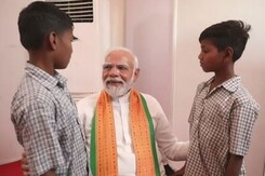 PM's Praise For 2 Orphans Who Want To Become Engineer And Collector PM's Praise For 2 Orphans Who Want To Become Engineer And Collector