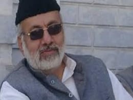 Samajwadi Party's Asim Raza Files Nomination For UP's Rampur By-Election Samajwadi Party's Asim Raza Files Nomination For UP's Rampur By-Election