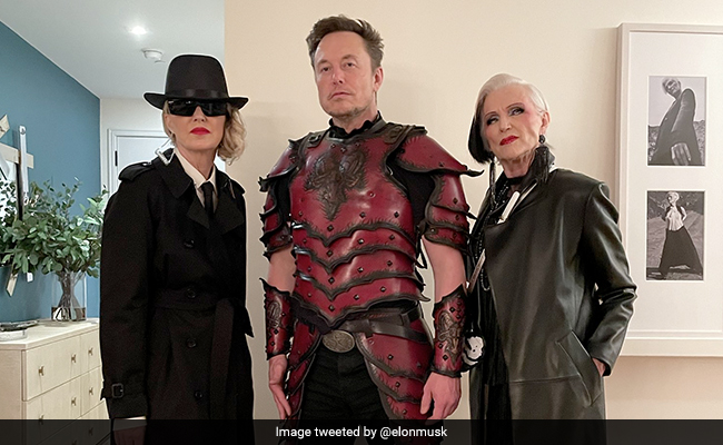 Elon Musk Attends Heidi Klum's Halloween Party In $7,500 Costume With Leather Armour