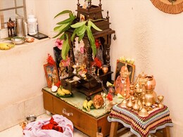 Vastu for Puja: इन 5 वास्तु टिप्स की मदद से जानिए कैसा होना चाहिए आपके घर का पूजा-स्थल Vastu for Puja: इन 5 वास्तु टिप्स की मदद से जानिए कैसा होना चाहिए आपके घर का पूजा-स्थल