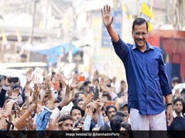 Magic Shows, Street Plays In AAP's Campaign For Delhi Civic Polls Magic Shows, Street Plays In AAP's Campaign For Delhi Civic Polls
