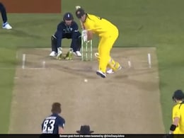 Watch: England Captain Jos Buttler Sledges Australia Star By Talking About IPL Auction Watch: England Captain Jos Buttler Sledges Australia Star By Talking About IPL Auction