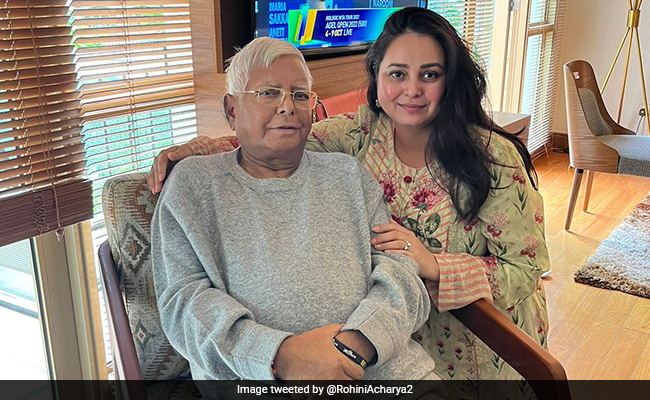 लालू को किडनी देने वाली बेटी क्यों हुई बागी? RJD के सभी सोशल अकाउंट किया अनफॉलो
