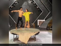 रुबीना दिलैक की ये डांस परफॉर्मेंस देख हो जाएंगे आप भी हैरान, बॉस लेडी ने स्टेज पर मचाया धमाल रुबीना दिलैक की ये डांस परफॉर्मेंस देख हो जाएंगे आप भी हैरान, बॉस लेडी ने स्टेज पर मचाया धमाल