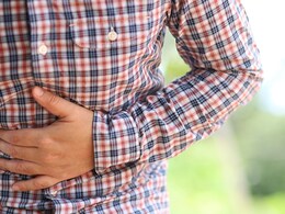 Say Goodbye To Bloating With These 5 Must-Eat And Must-Avoid Foods