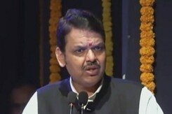"Read This By Mahatma Gandhi...": In Savarkar Row, D Fadnavis Counters Rahul Gandhi "Read This By Mahatma Gandhi...": In Savarkar Row, D Fadnavis Counters Rahul Gandhi