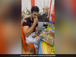 खेसारी लाल यादव का लिट्टी चोखा का सीक्रेट आया सामने, कभी खुद का लगाते थे स्टॉल खेसारी लाल यादव का लिट्टी चोखा का सीक्रेट आया सामने, कभी खुद का लगाते थे स्टॉल