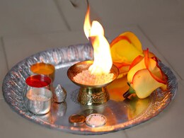 घर में खुशहाली के लिए ऐसे जलाना शुरू कर दीजिए कपूर, जानिए Camphor जलाने का सही समय और तरीका घर में खुशहाली के लिए ऐसे जलाना शुरू कर दीजिए कपूर, जानिए Camphor जलाने का सही समय और तरीका